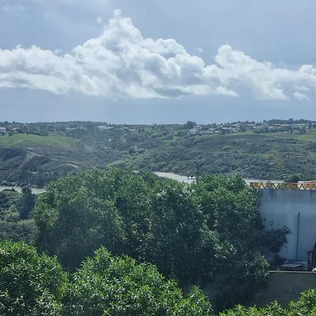 Дом отдыха Casa Flora - Vale Da Telha - Nature - Surf & Sun